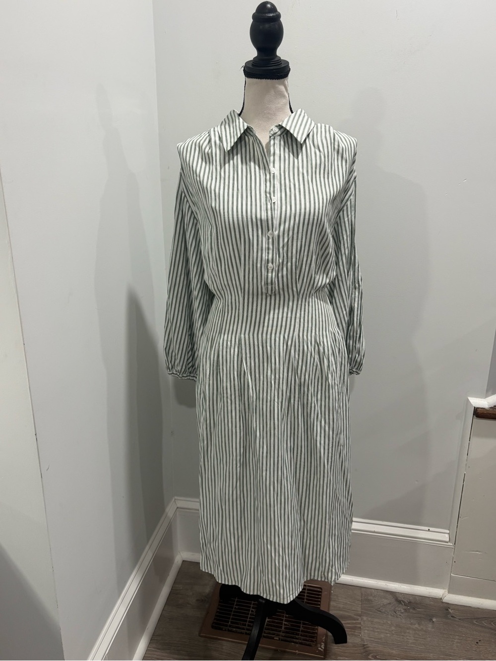 Max Studio White and Green Striped Long-Sleeve Midi Shirt Dress - Picture 2 of 9